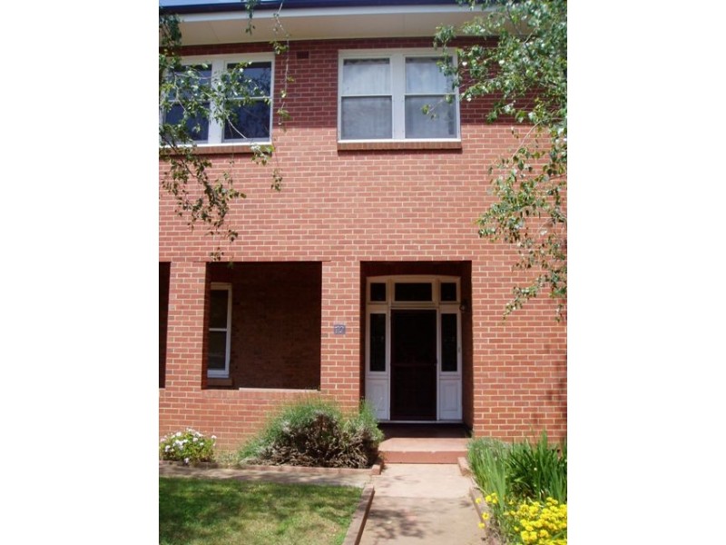 2 / 70 Hill Street, Orange NSW 2800
