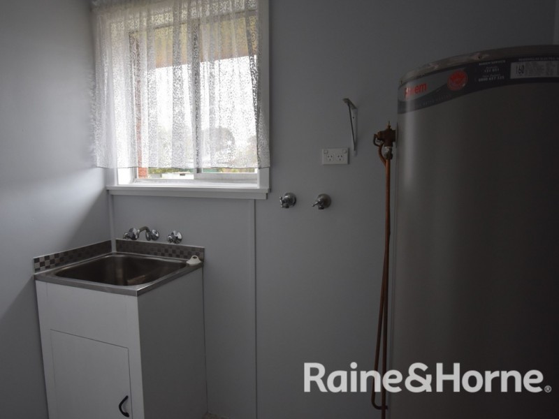 28 Icely Road, Orange NSW 2800