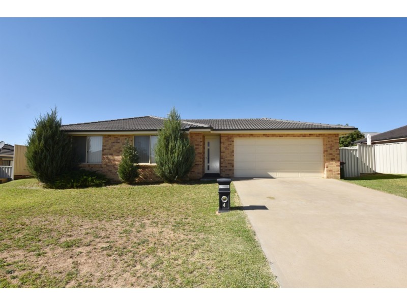 4 Sapphire Street, Orange NSW 2800