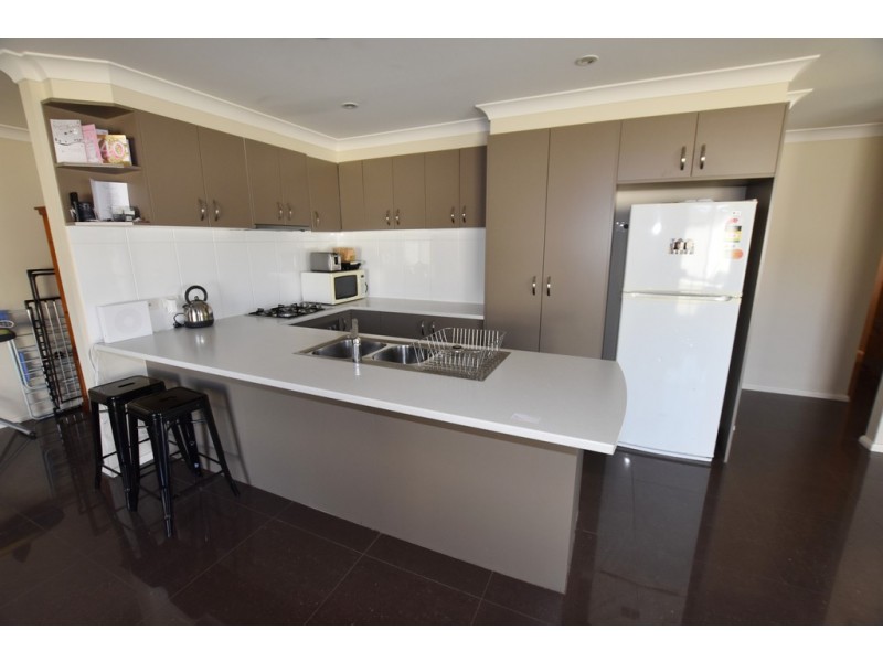 4 Sapphire Street, Orange NSW 2800