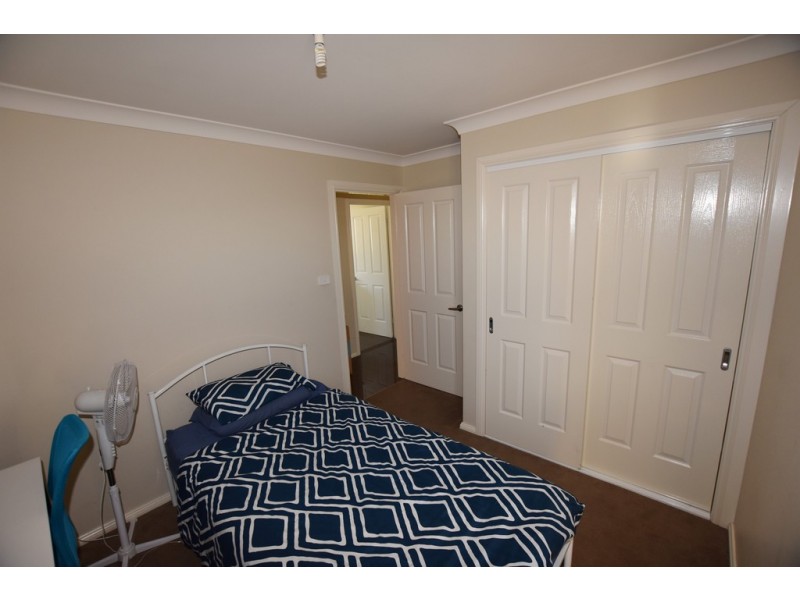 4 Sapphire Street, Orange NSW 2800
