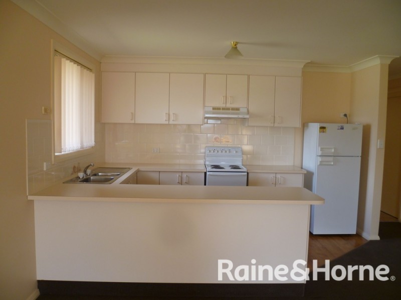 4 / 74 Gardiner Road, Orange NSW 2800