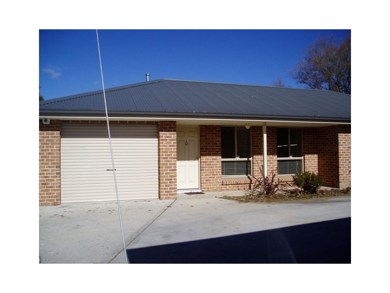 4 / 5 Coronation Drive, Orange NSW 2800
