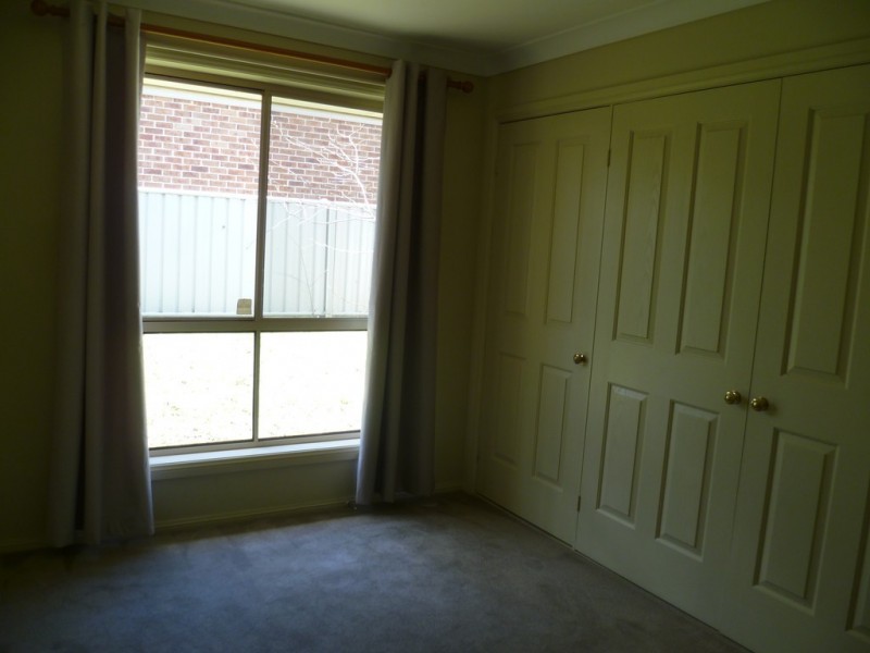 4 / 5 Coronation Drive, Orange NSW 2800