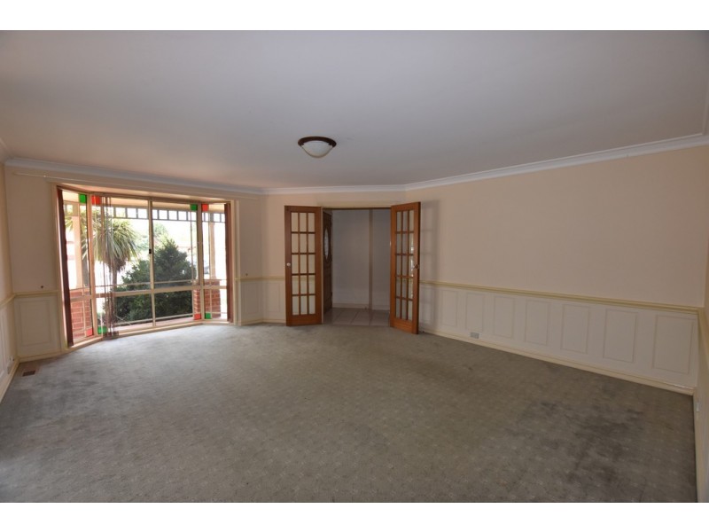 6 Alan Ridley Place, Orange NSW 2800