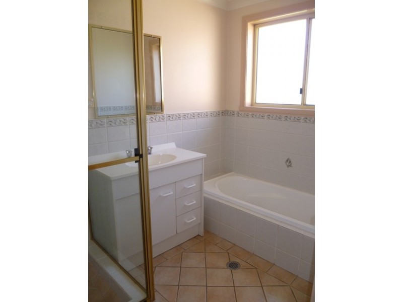 1 / 13 Hartas Lane, Orange NSW 2800