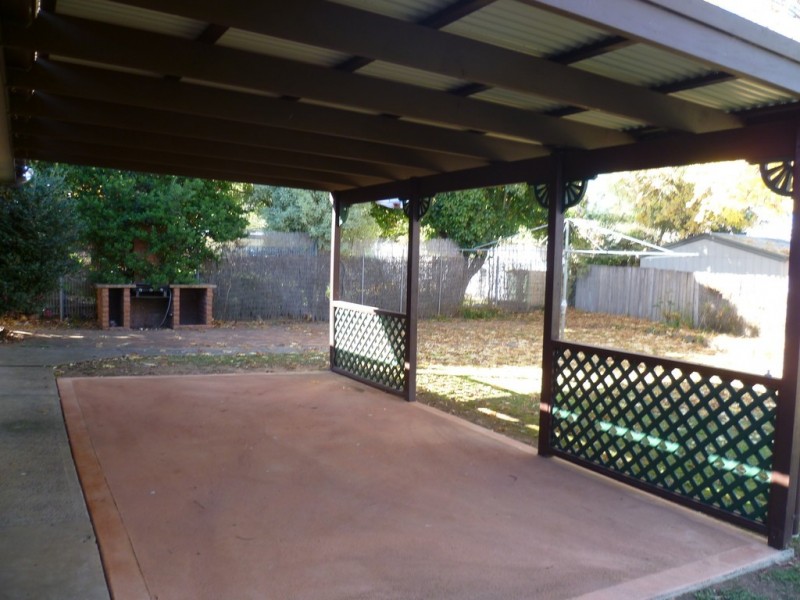 8 Matthews Avenue, Orange NSW 2800