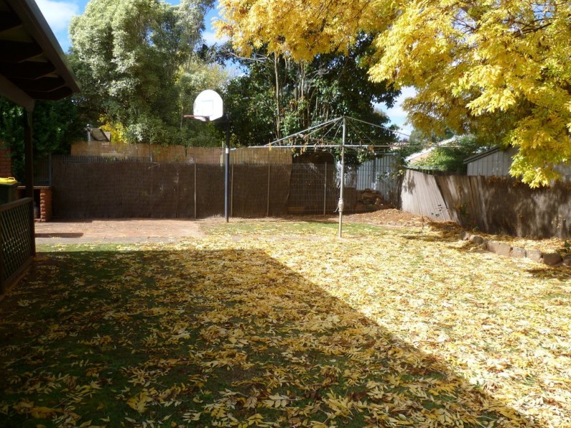 8 Matthews Avenue, Orange NSW 2800