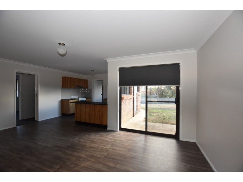 3 Landy Place, Orange NSW 2800