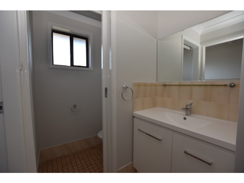 3 Landy Place, Orange NSW 2800