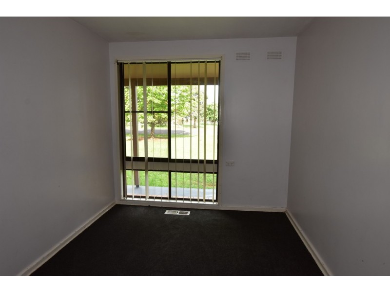 127 Lone Pine Avenue, Orange NSW 2800