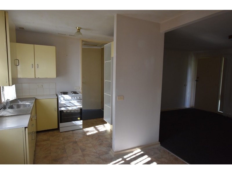 127 Lone Pine Avenue, Orange NSW 2800