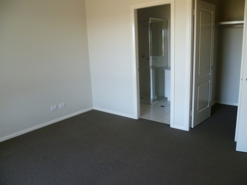 4 Romano Drive, Orange NSW 2800