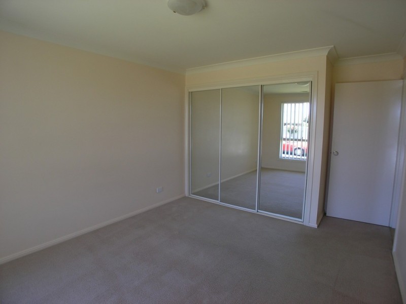 33 Roselawn Drive, Orange NSW 2800