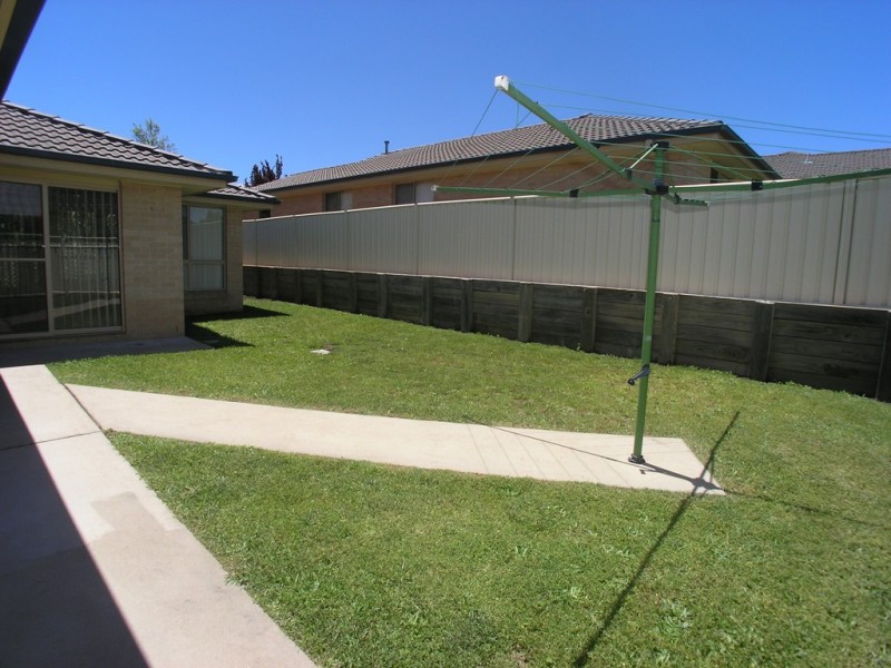 33 Roselawn Drive, Orange NSW 2800