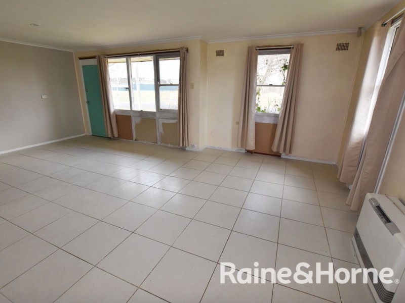 153 Lone Pine Avenue, Orange NSW 2800