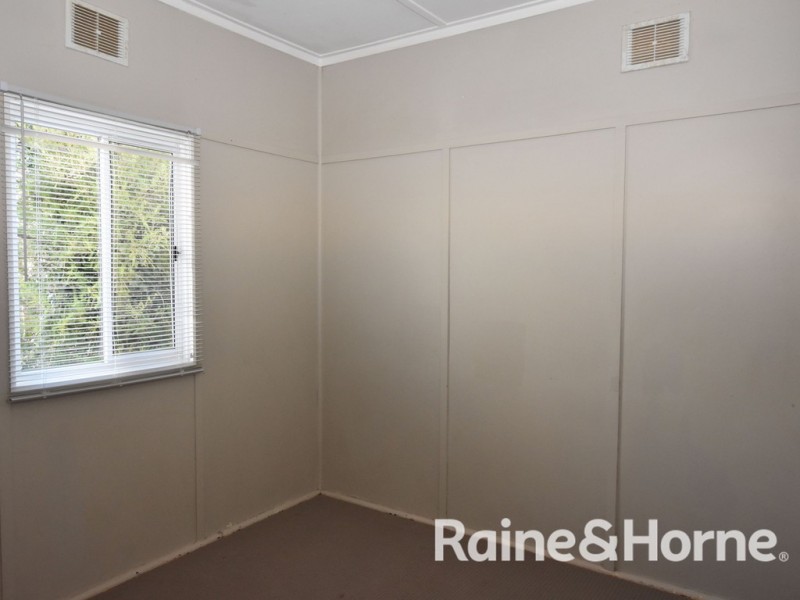 12 Moresby Street, Orange NSW 2800