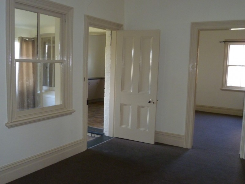 124 McLachlan Street, Orange NSW 2800