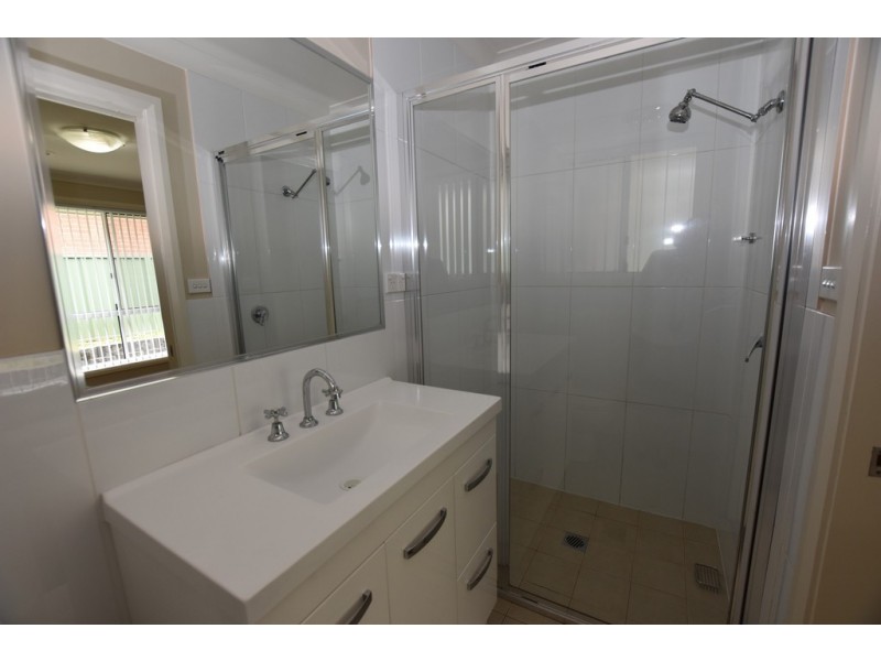 2 / 228 McLachlan Steeet, Orange NSW 2800