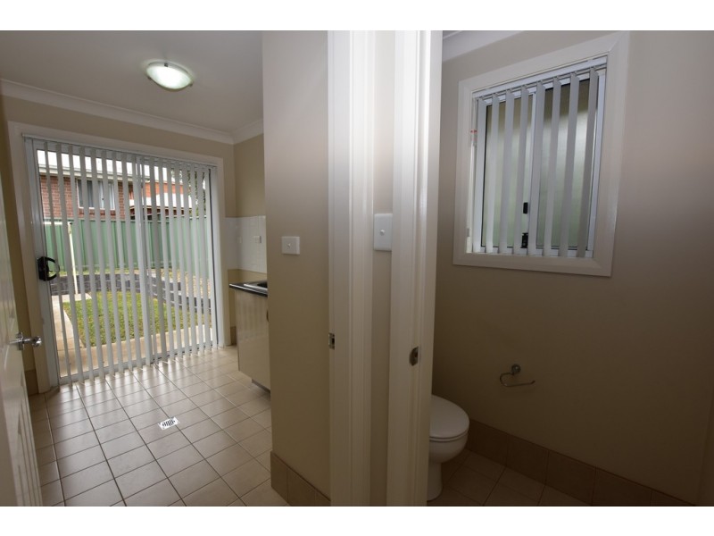 2 / 228 McLachlan Steeet, Orange NSW 2800