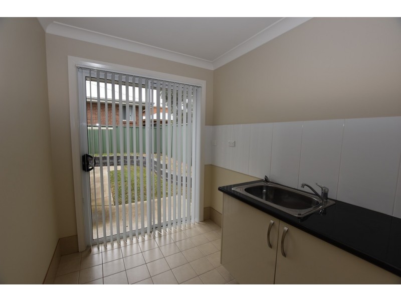 2 / 228 McLachlan Steeet, Orange NSW 2800