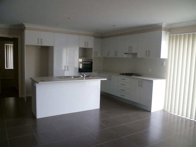 37b Beech Crescent, Orange NSW 2800