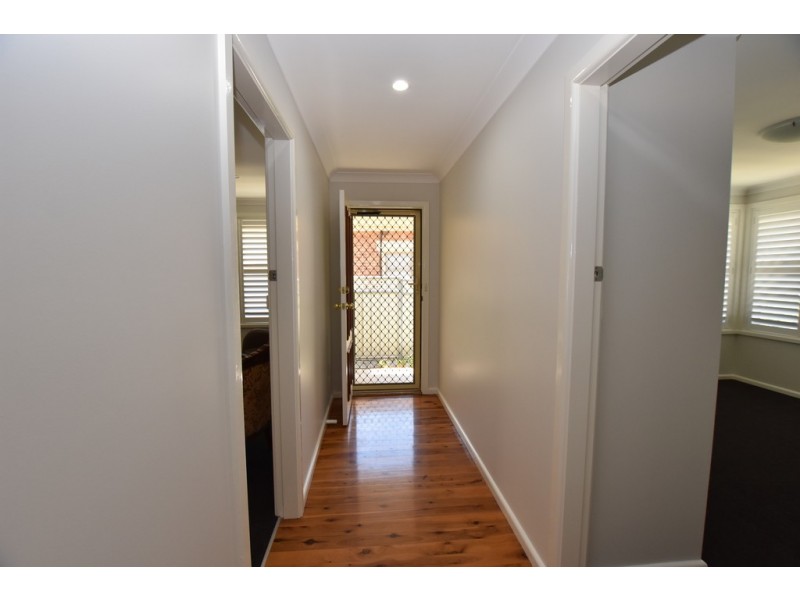 61 Moulder Street, Orange NSW 2800