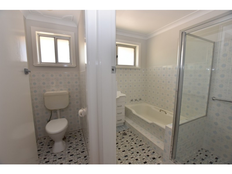 61 Moulder Street, Orange NSW 2800