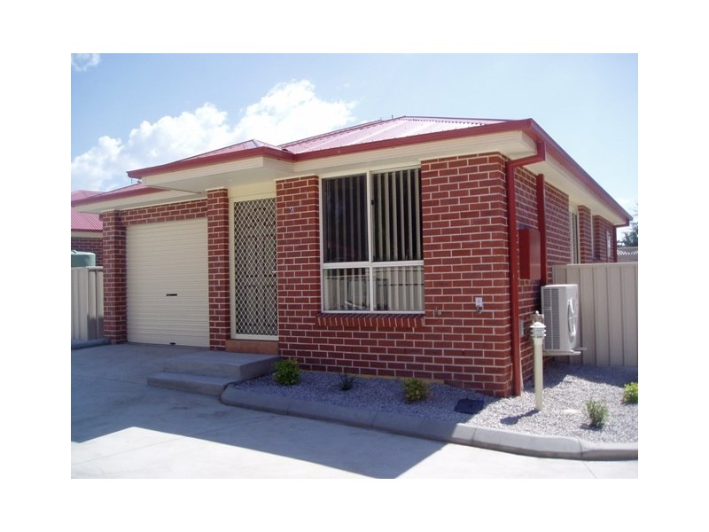 2 / 183a Dalton Street, Orange NSW 2800