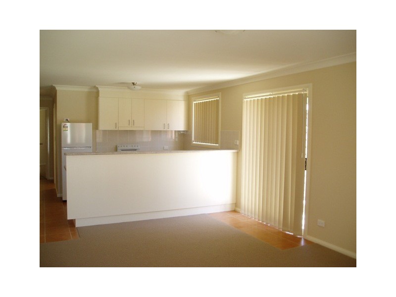 2 / 183a Dalton Street, Orange NSW 2800