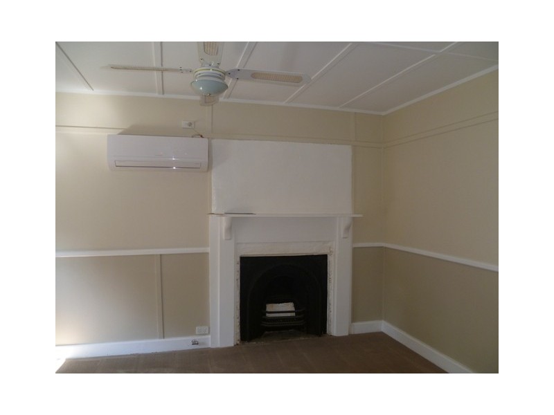16 Windred Street, Orange NSW 2800