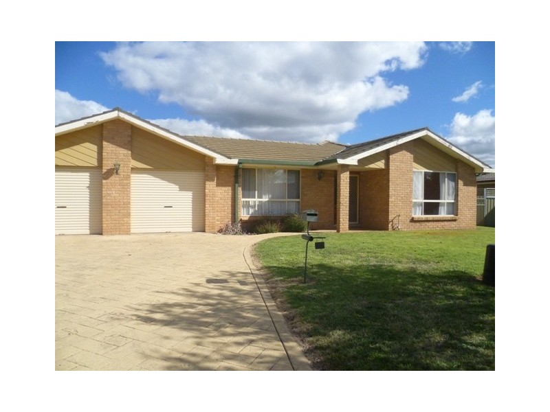 14 Jarrah Place, Orange NSW 2800