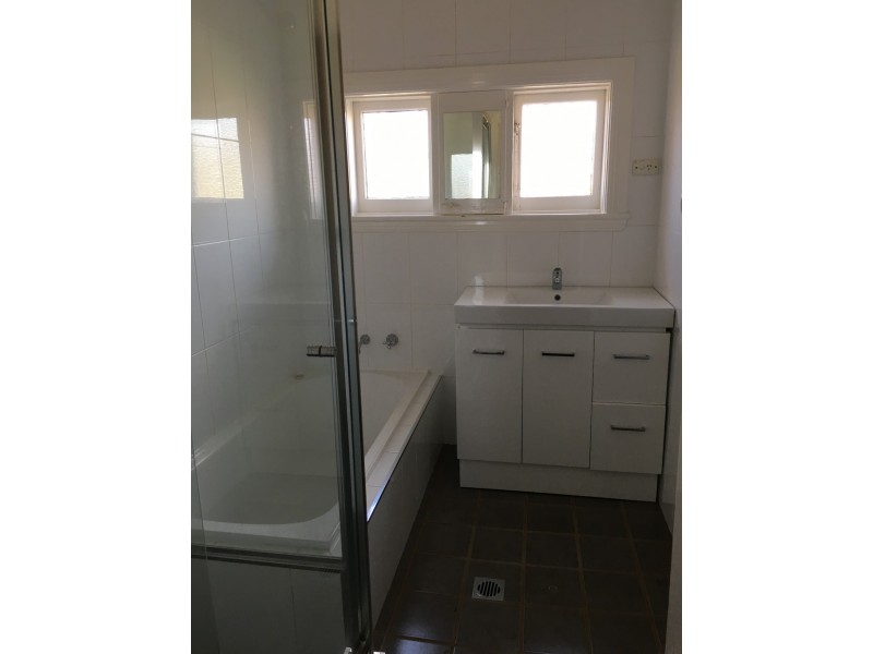 2 Garden Street, Orange NSW 2800