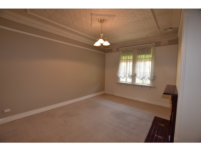 349 Lords Place, Orange NSW 2800