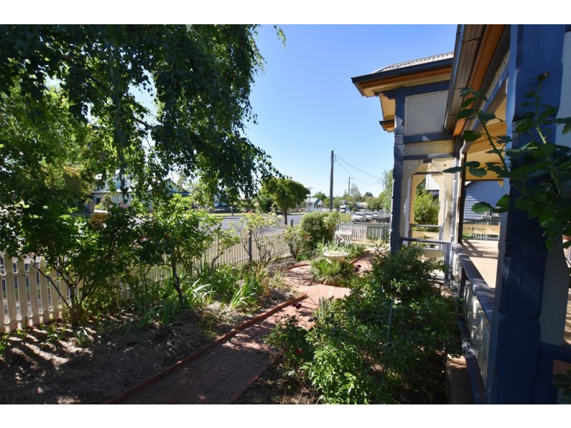 349 Lords Place, Orange NSW 2800