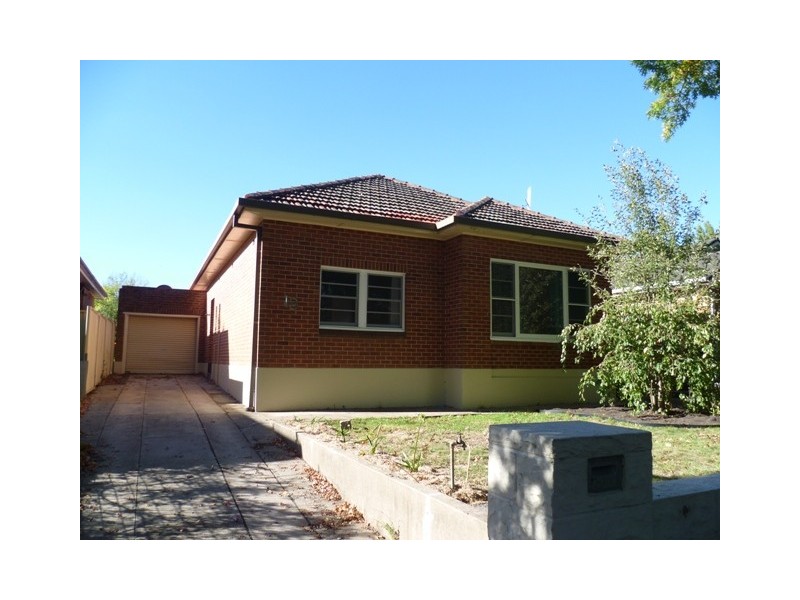 19 National Avenue, Orange NSW 2800
