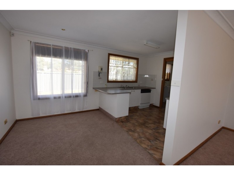 11 / 168 Sampson Street, Orange NSW 2800