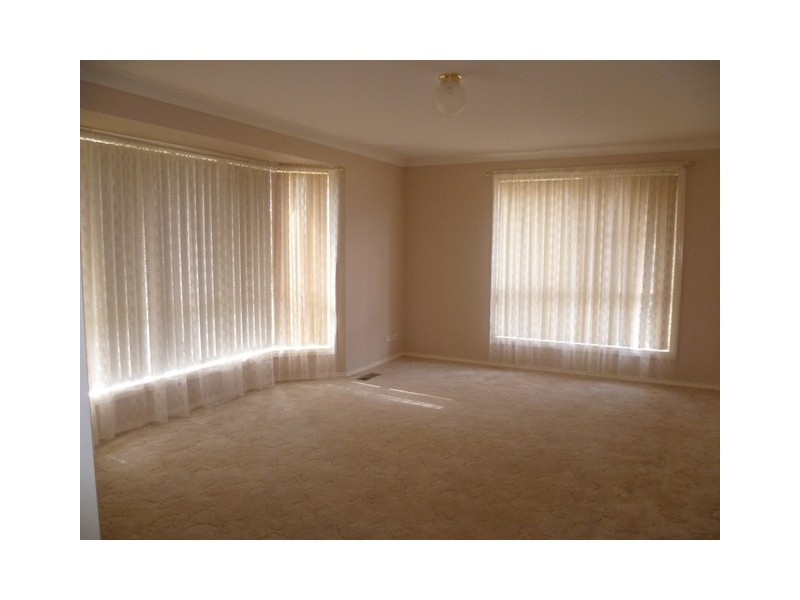 41 Glendale Crescent, Orange NSW 2800