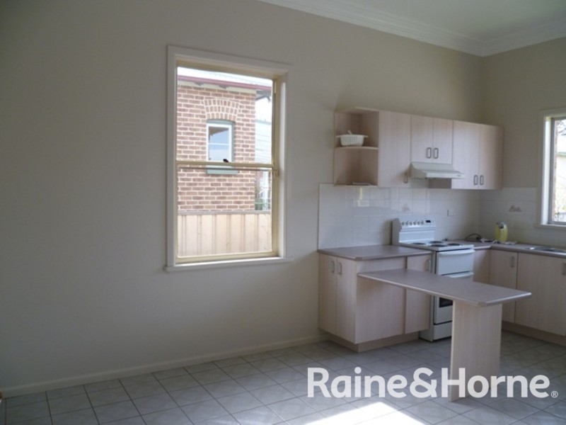 10 Sale Street, Orange NSW 2800