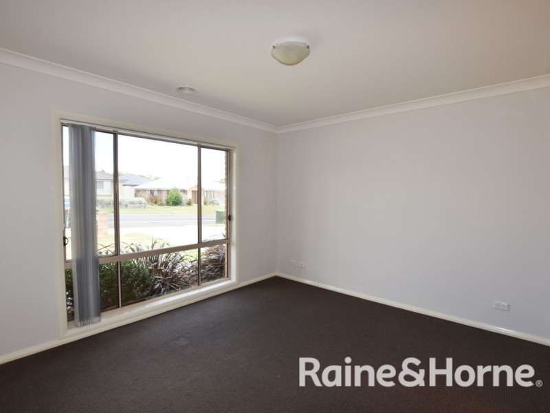 52 William Maker Drive, Orange NSW 2800
