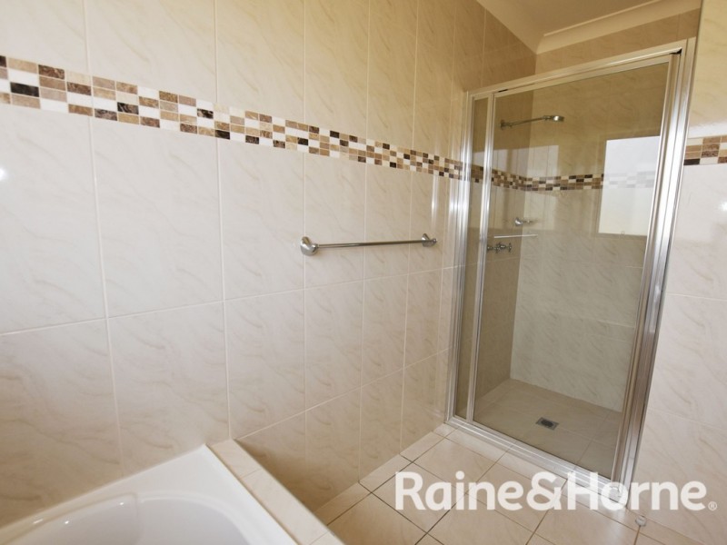 52 William Maker Drive, Orange NSW 2800