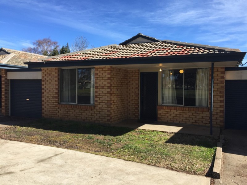 2/16 Victoria Street, Orange NSW 2800