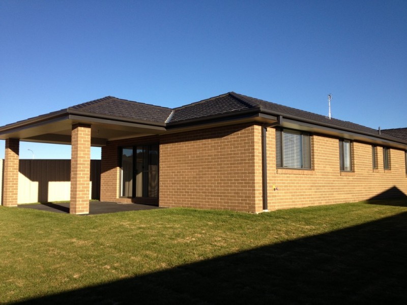 6 Molloy Drive, Orange NSW 2800