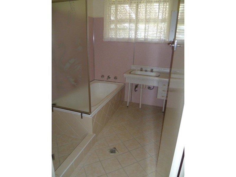 14 Legacy Avenue, Orange NSW 2800