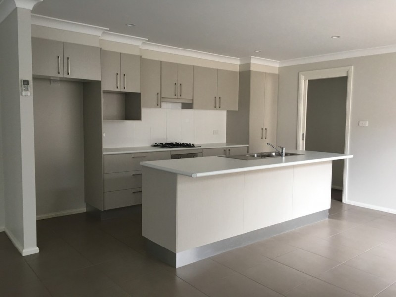 4/20 Majestic Way, Orange NSW 2800