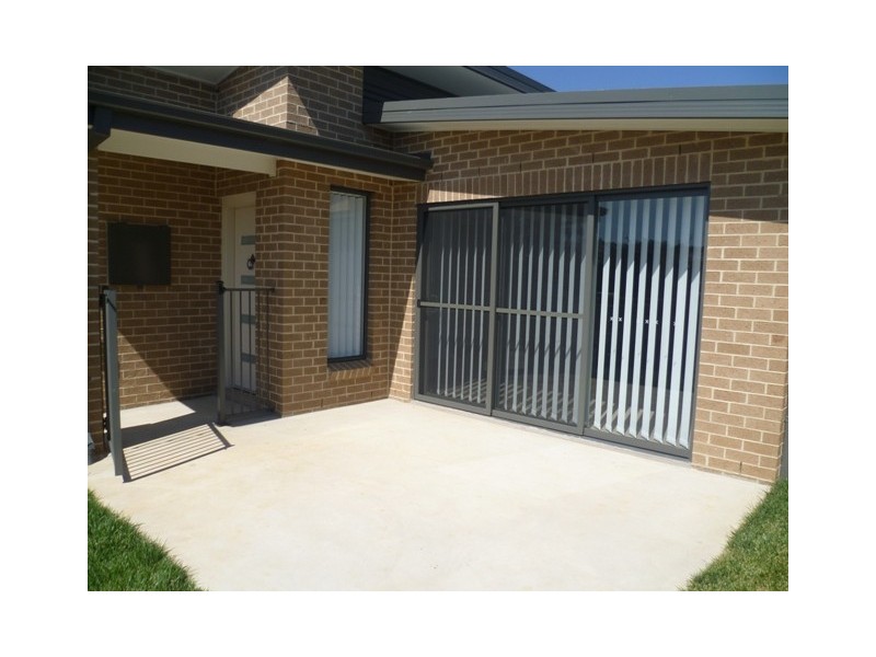 4/20 Majestic Way, Orange NSW 2800