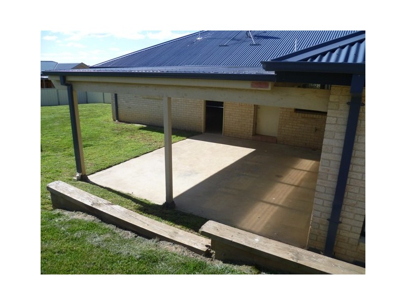 4 Thorpe Place, Orange NSW 2800
