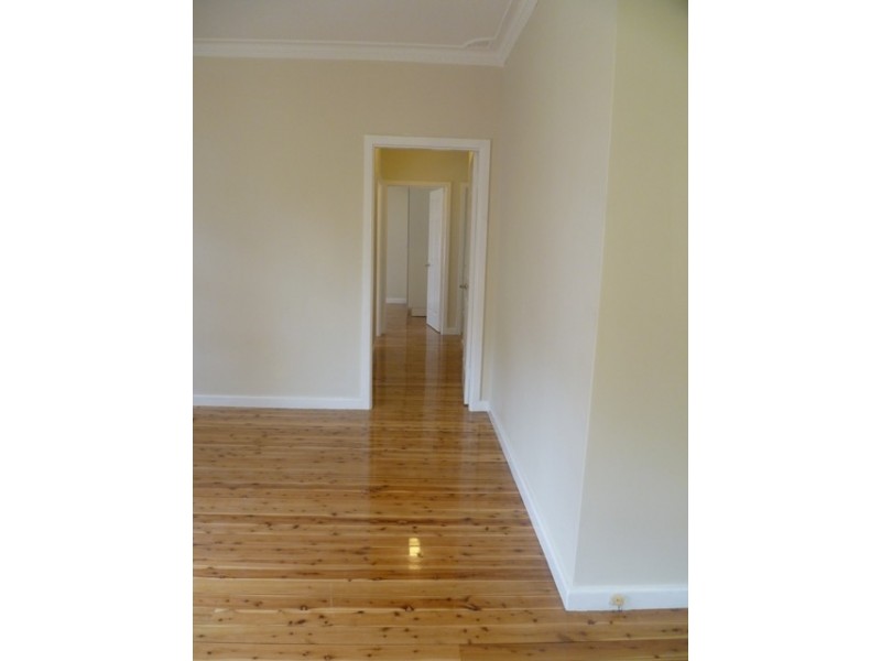 25 Racecourse Road, Orange NSW 2800