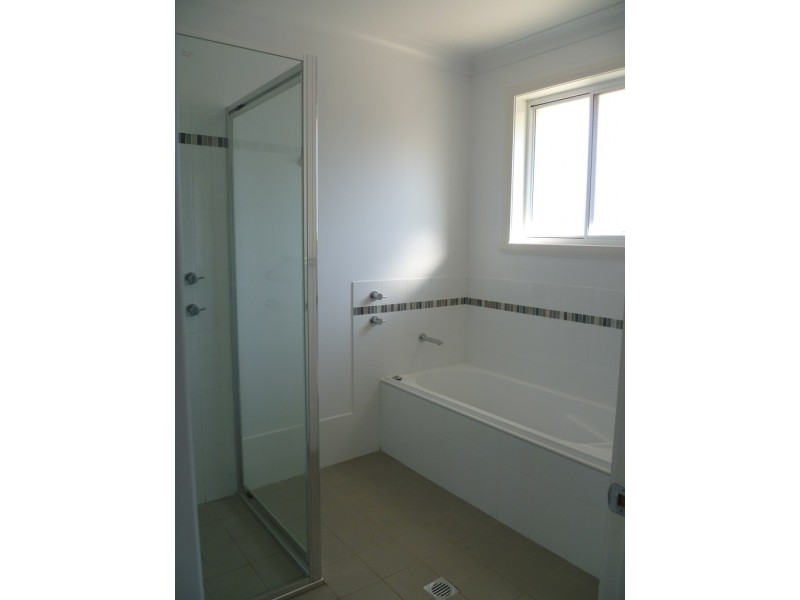 Unit 2/ 42 Autumn Street, Orange NSW 2800