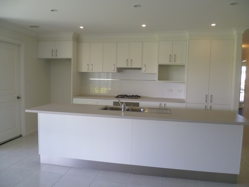 4 Burrows Court, Orange NSW 2800